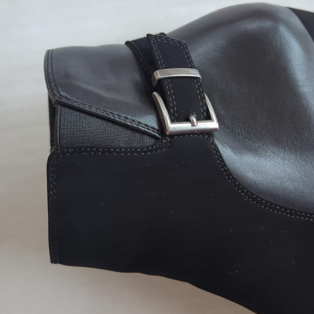 White Mountain Carmen Faux Leather Wedge Ankle Booties 9M Black - Picture 9 of 16